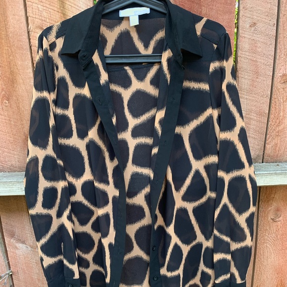 Michael Kors Button up top - size S - Picture 10 of 11